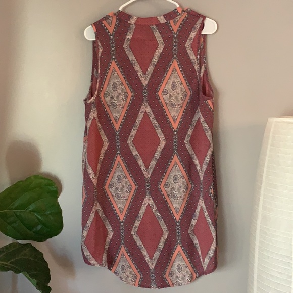 About A Girl LA Women’s Tunic - Picture 5 of 6